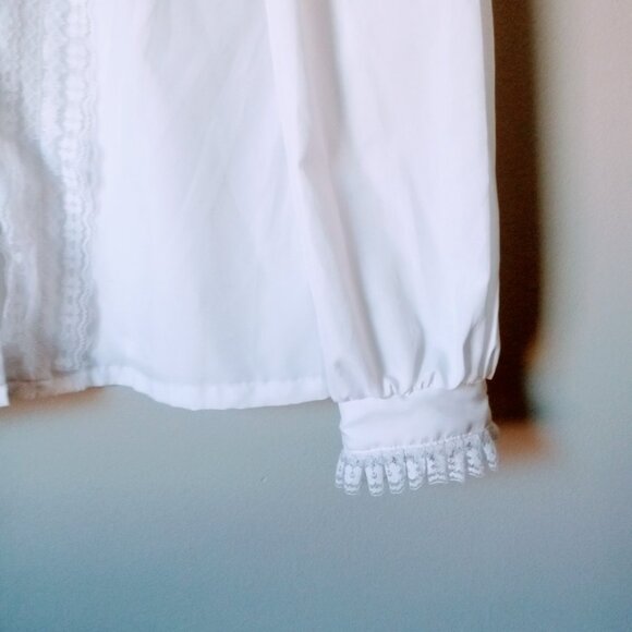 Vintage RARE Lady Holiday Silk Shirt with Ruffles - Picture 2 of 7